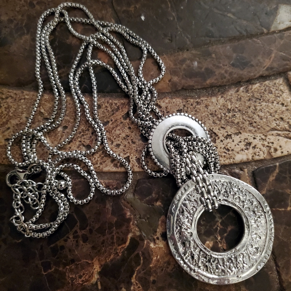 🚫SOLD🚫Chicos long 6 strand silver 29" necklace with double Circular pendant - Picture 2 of 2